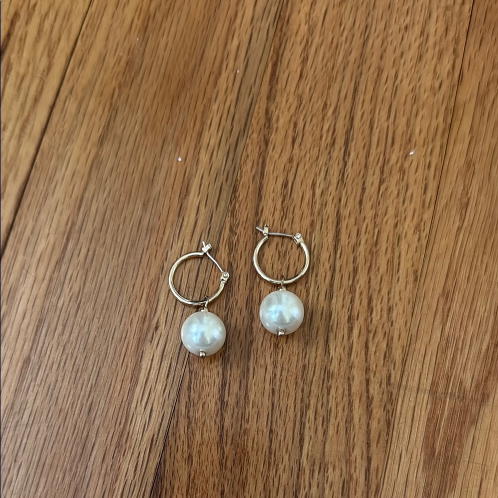 Gold Hoop Pearl Earrings
